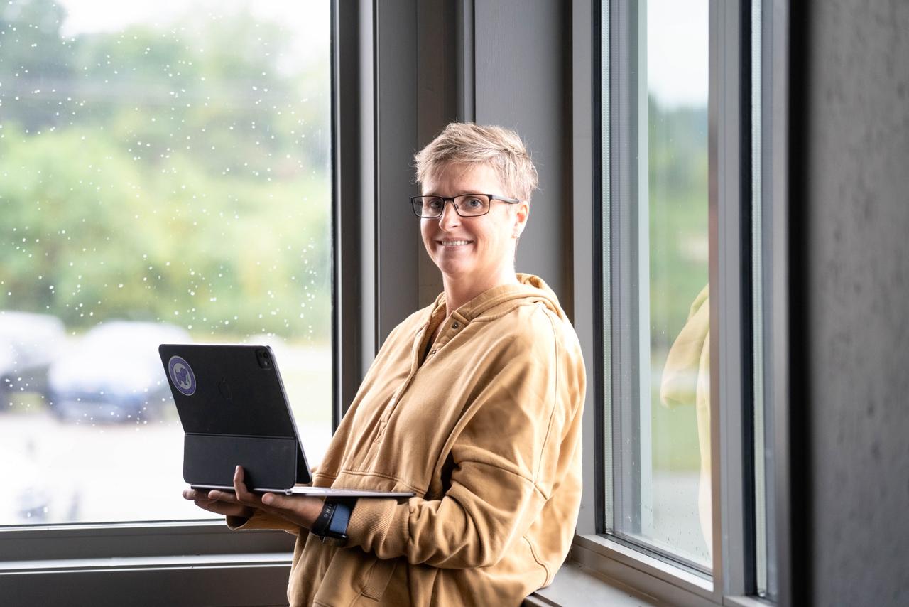 Jacqueline Knight - Enterprise Operations Executive